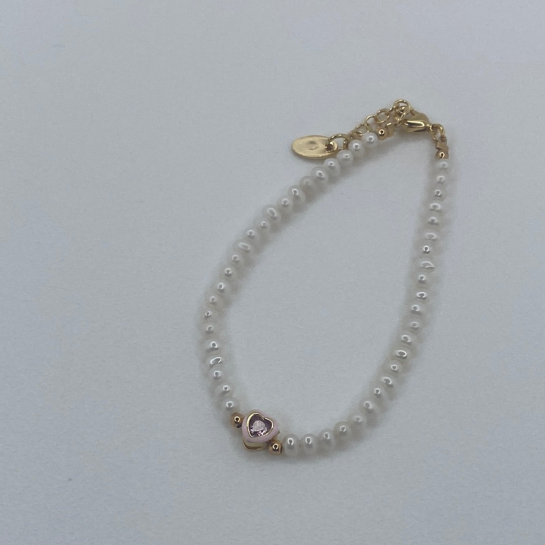 Mini Pearls W/ Pink Mini Heart bracelet