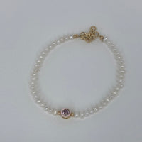 Mini Pearls W/ Pink Mini Heart bracelet