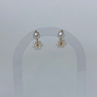 Gold Pearl W/ White Pearl Flower