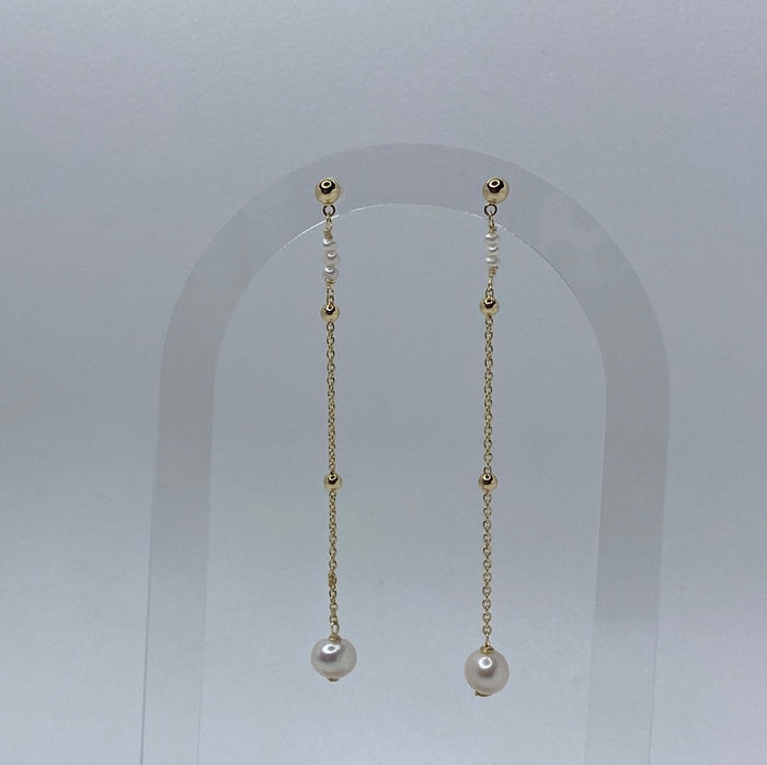 Gold W/ 3 Small Pearls & 2 Gold Beads