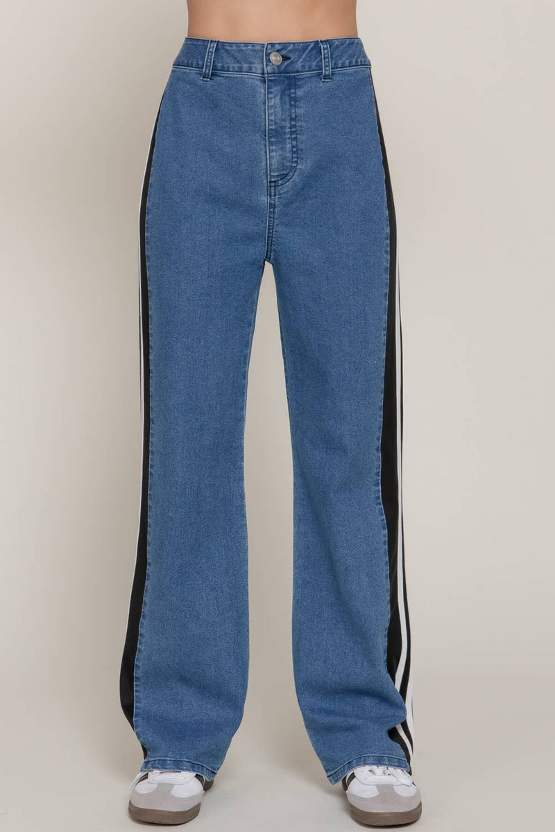 Side Contrast Straight Fit Denim Pants