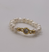 Elastic Pearl W/ Small Diamond Gem