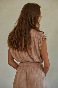 Woven Polyester Accordion Pleated Turtle Neck Top