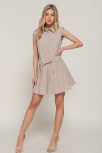 Sleeveless Button Down with Pleats Woven Dress