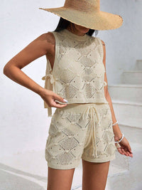 Beach resort tie-side hollow out tank top & short knit set
