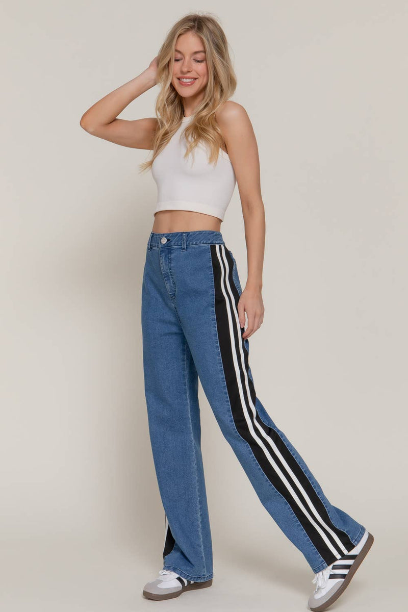 Side Contrast Straight Fit Denim Pants