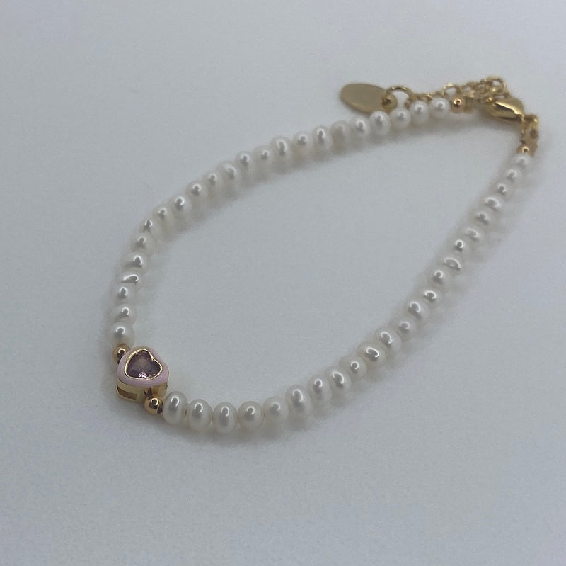 Mini Pearls W/ Pink Mini Heart bracelet