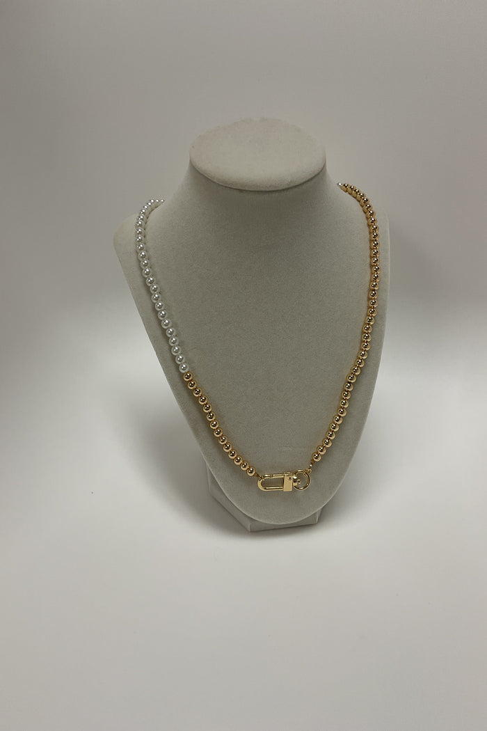 Beaded Mixed Pearl W/ Oval Lobster Claw Claps Necklace