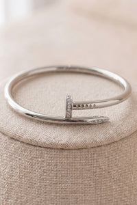 Classic Nail-Design Bangle