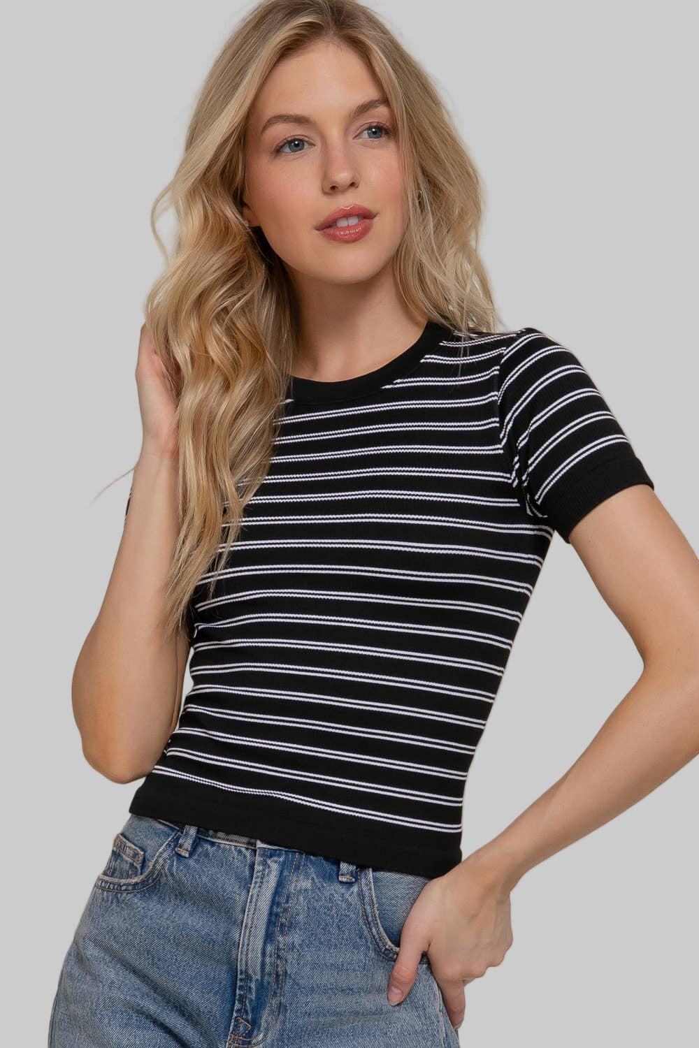 Short Sleeve Crew Neck Striped Seamless Top