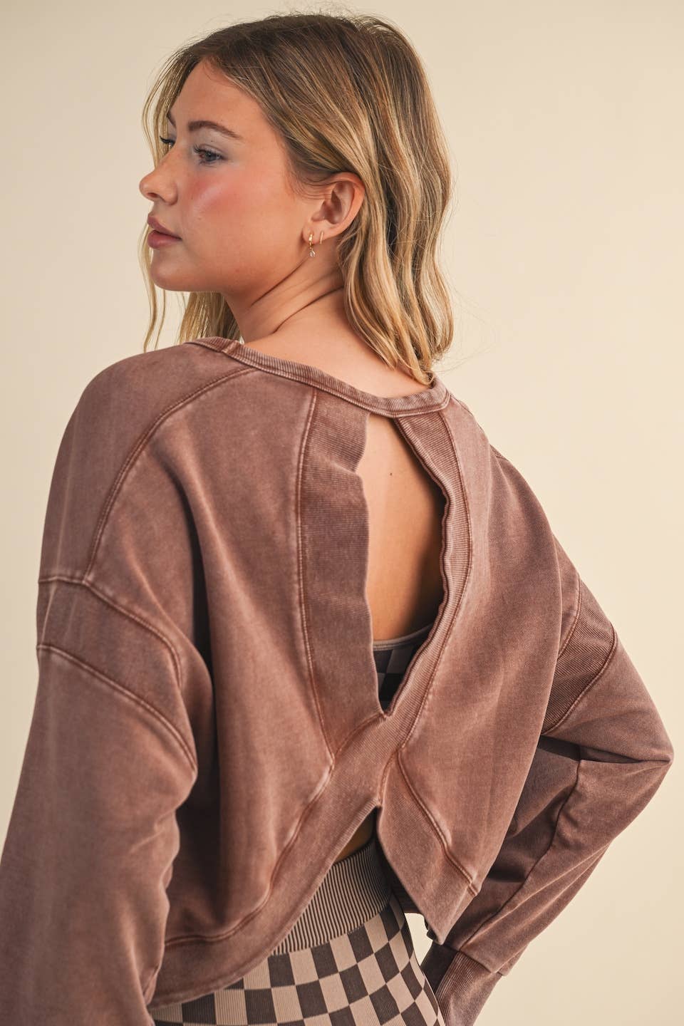 Mineral Wash Cutout Back Layering Sweatshirt