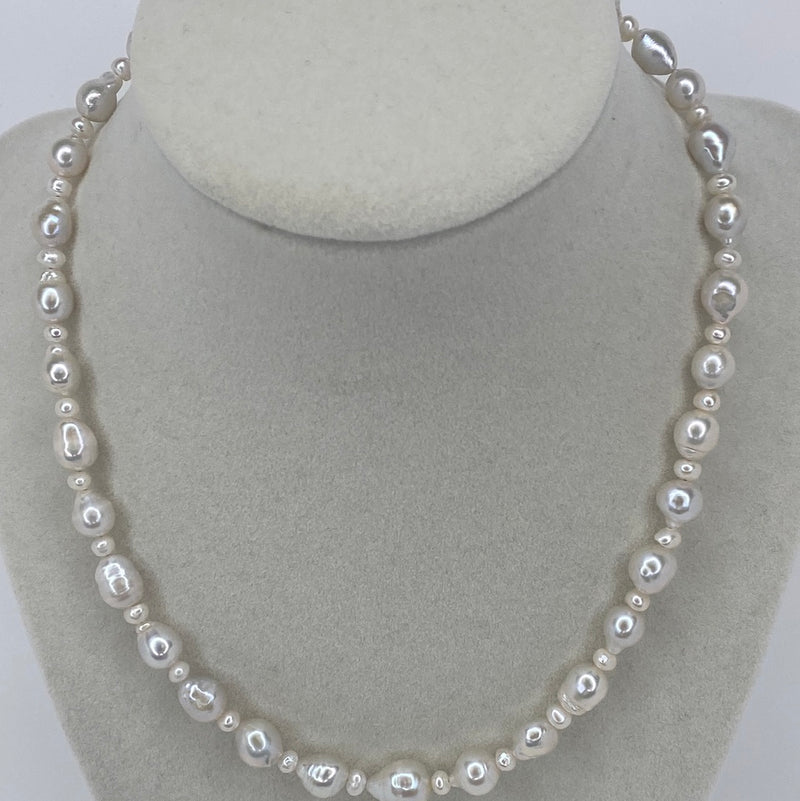 Rock-Pearl Necklace