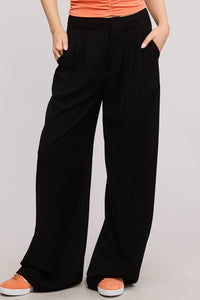 Low-Rise Fit Pleated Wide-Leg Trouser Pants