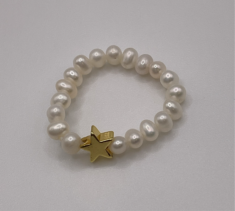 Elastic Pearl W/ Gold Star