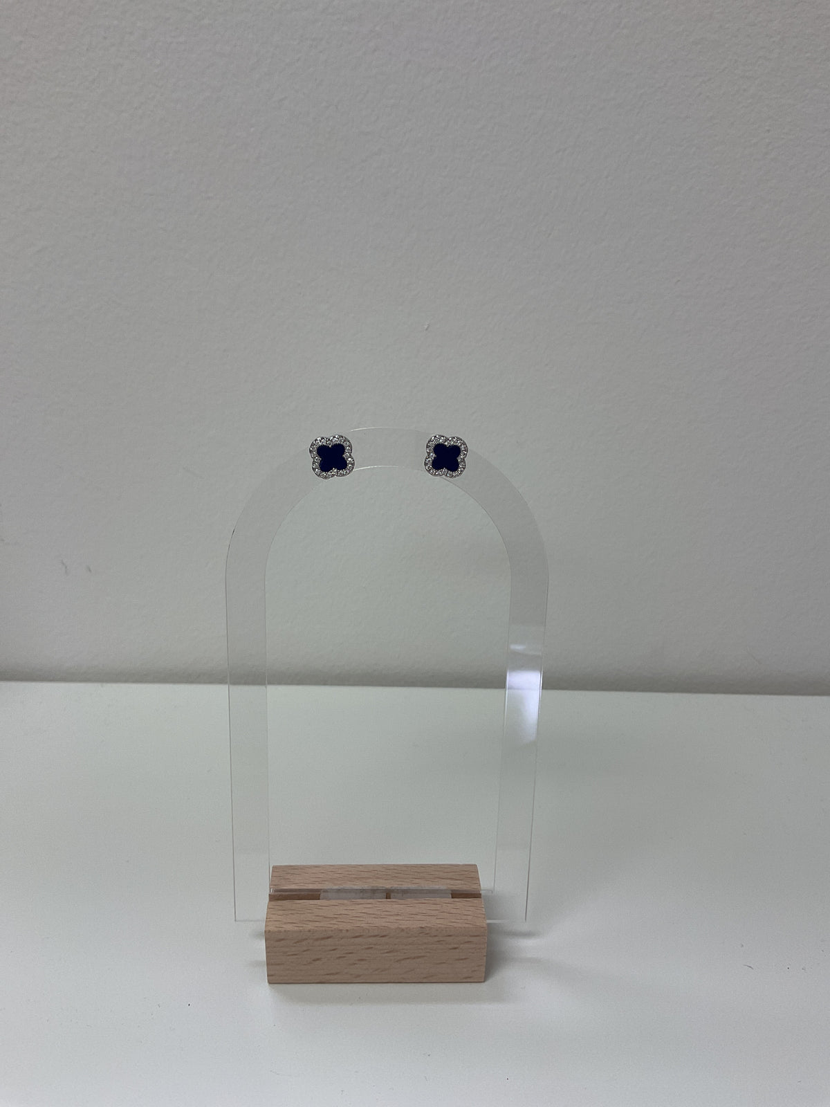 Refined Trebol W/Brilliants Earrings