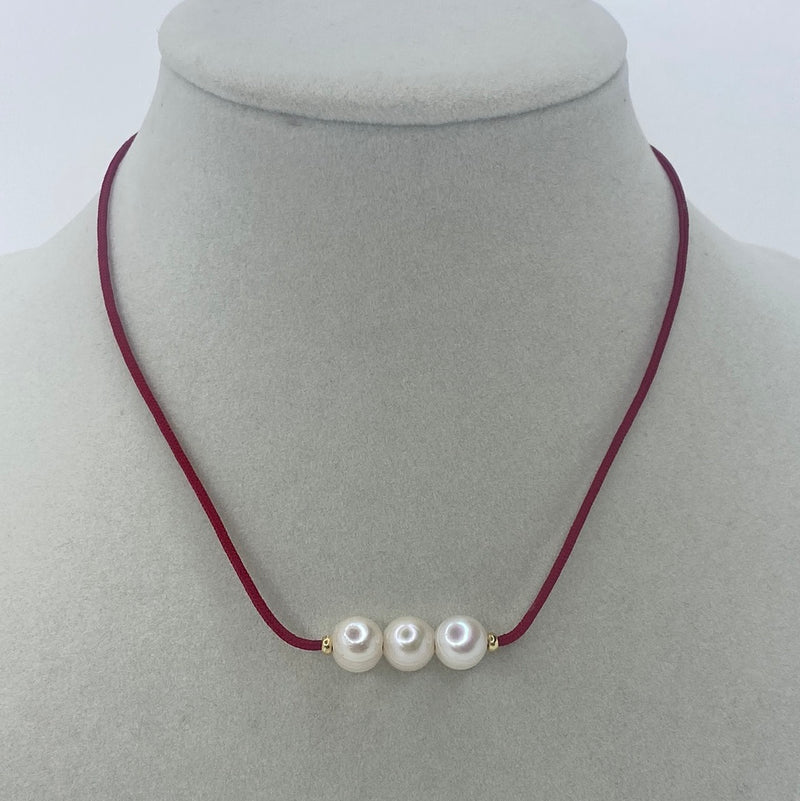 Red Adjustable String W/ 3 Pearls