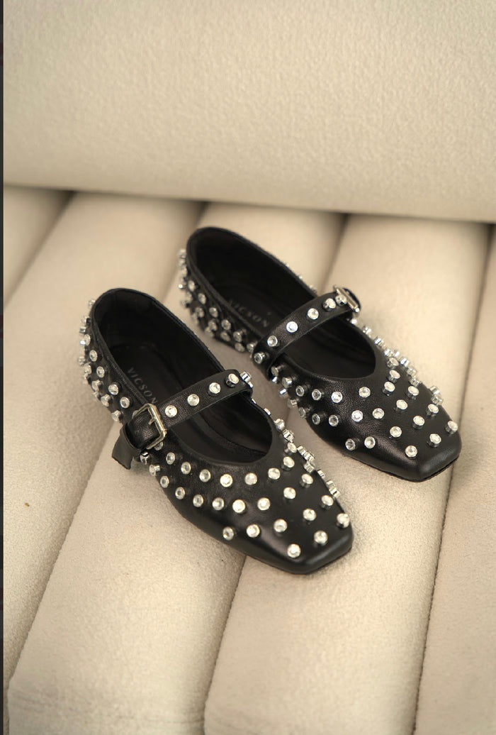 Maia Crystal Black