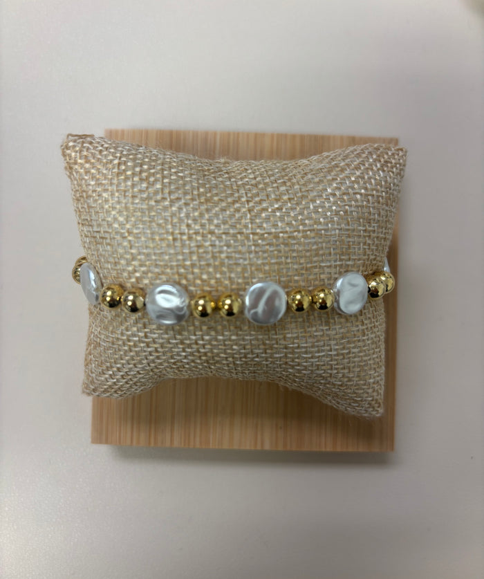 Gold Beads W/ Round Pearls Bracelet