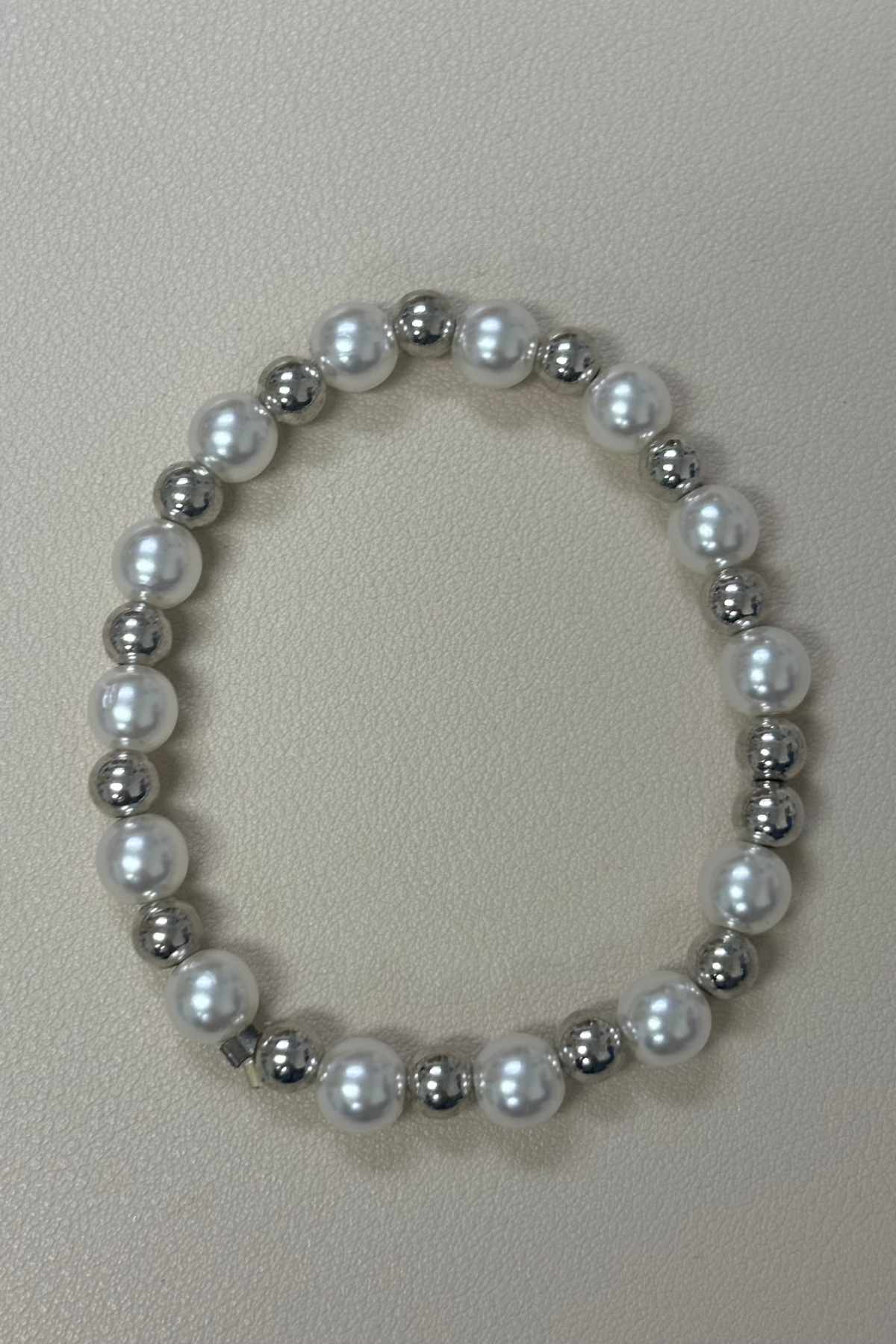 Elastic Silver Beads W/Pearls Bracelet