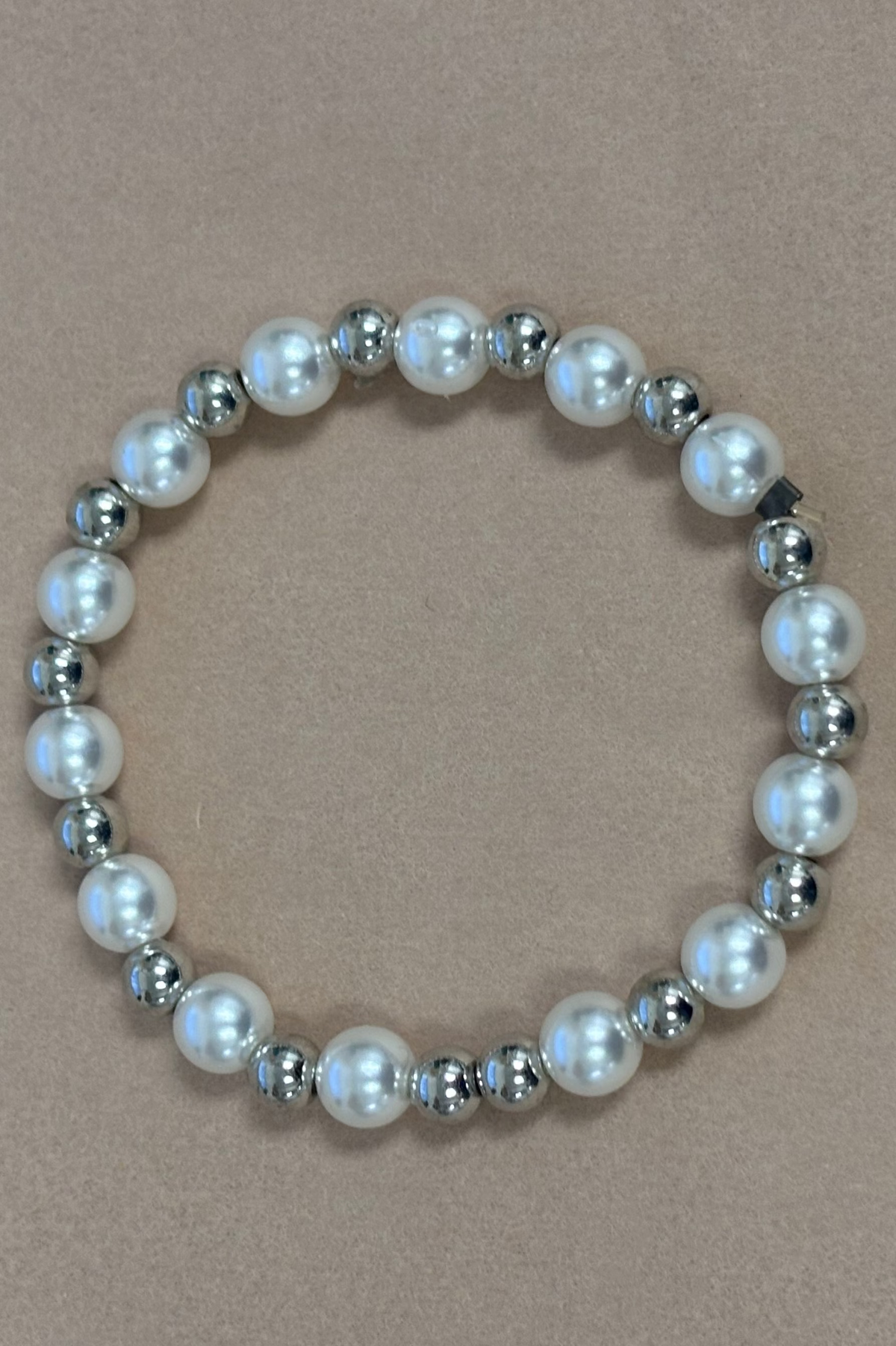 Elastic Silver Beads W/Pearls Bracelet