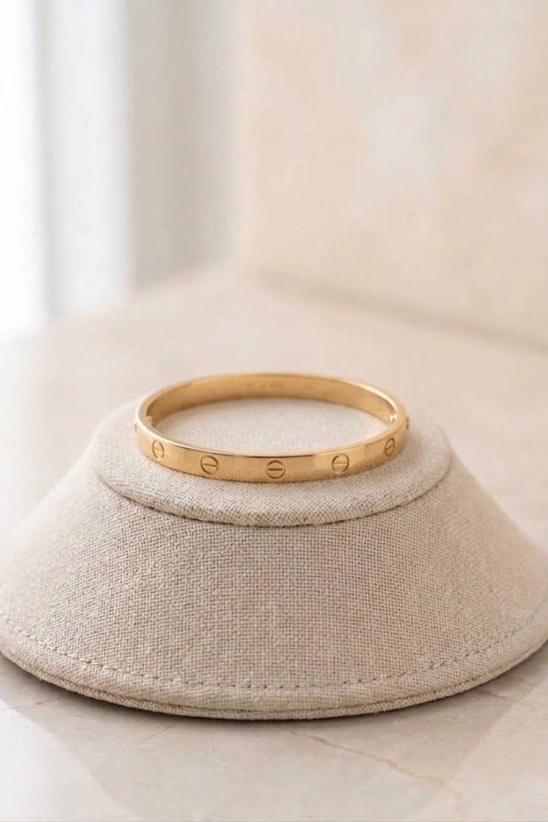 Classic Screw-Detail Bangle
