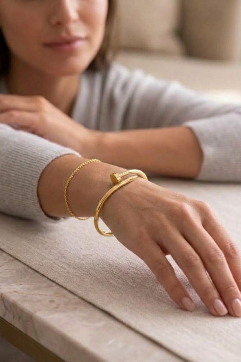 Classic Nail-Design Bangle