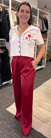 Sleeve Wave Trim Embroidery Top