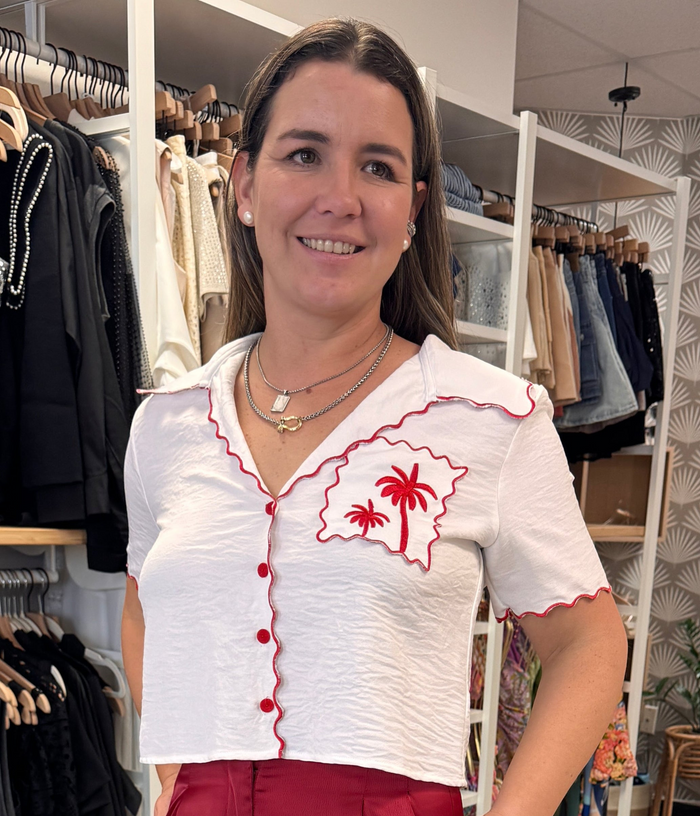 Sleeve Wave Trim Embroidery Top