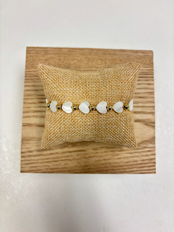 White Hearts Alternate W/Small Beads Bracelet