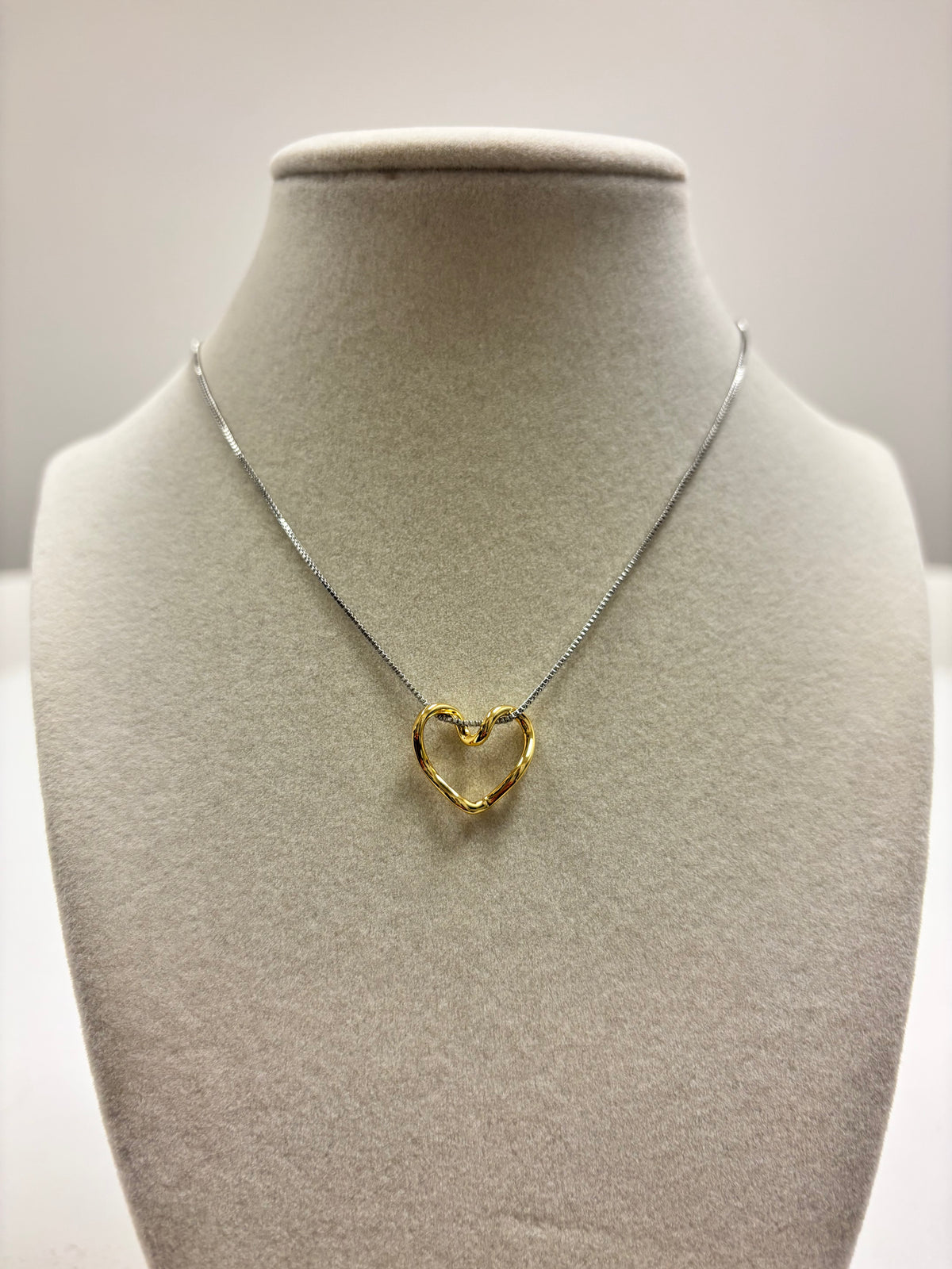 Adjustable Silver Chain W/Gold Heart Pendant Necklace