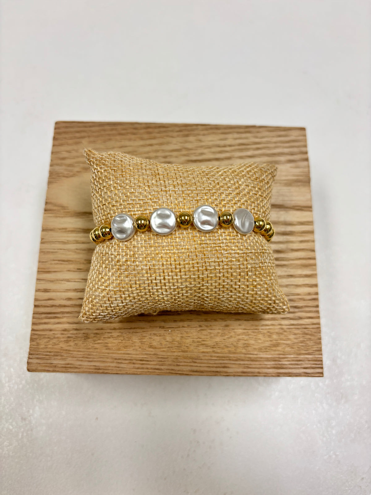 Gold Beads W/ 4 Round Pearls Bracelet