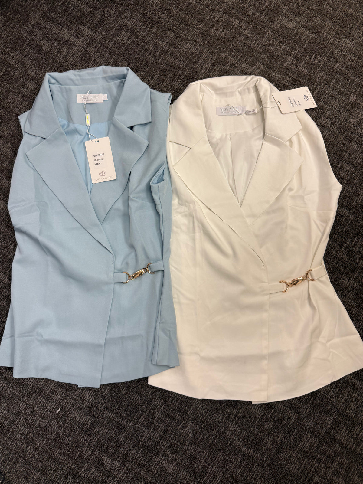 Sleeveless Tailored Blazer W/Side Chain Detail