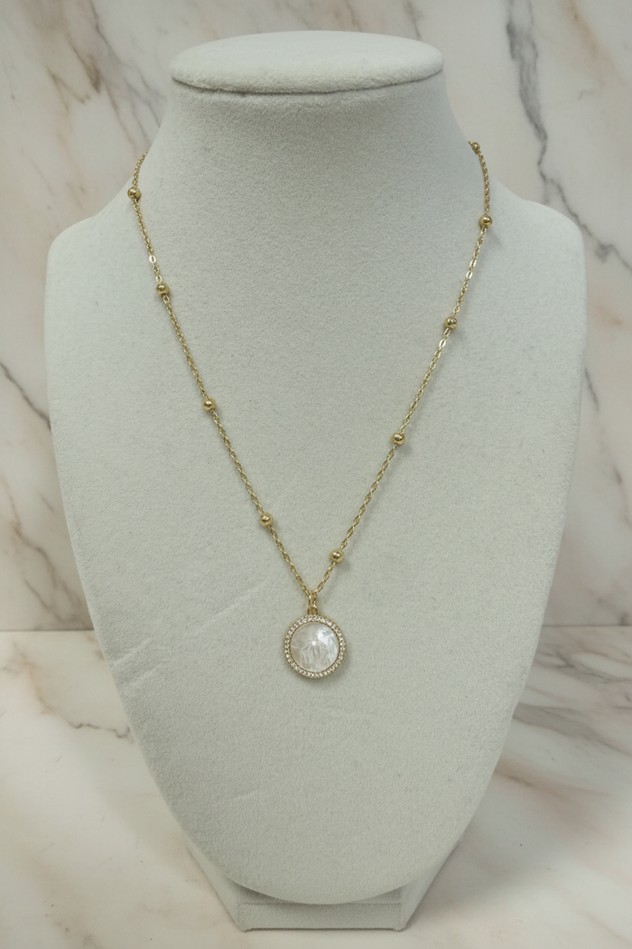 Virgin Mary Medallion NeckLace W/Brilliant Frame