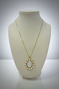 Vintage-Style Pearl Cameo Necklace