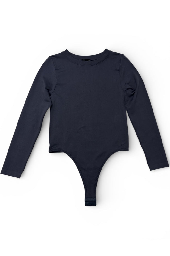 Smooth Crewneck Long Sleeve Bodysuit
