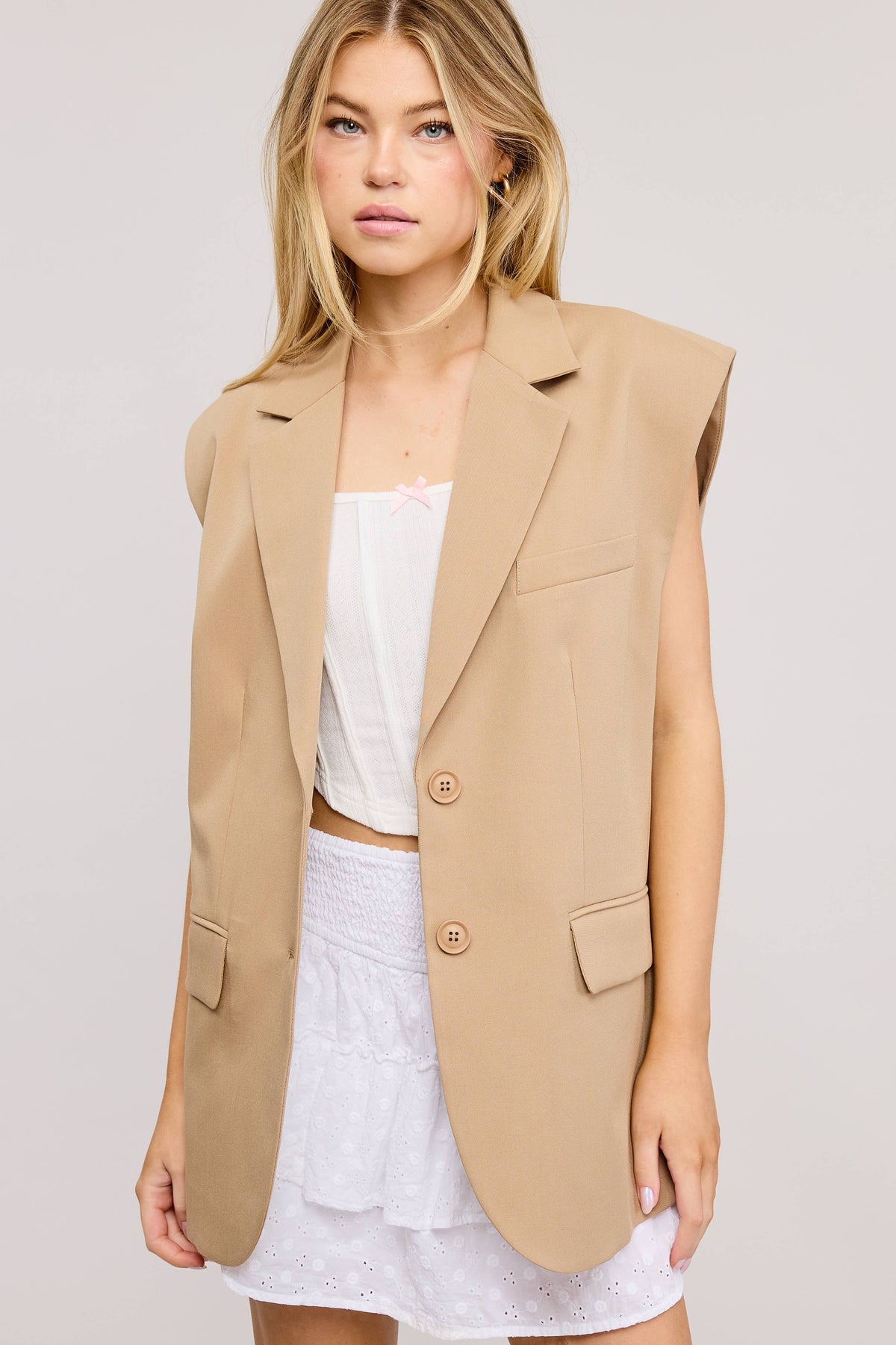 STRUCTURED OVERSIZED BLAZER VEST WITH SHOULDER PADS