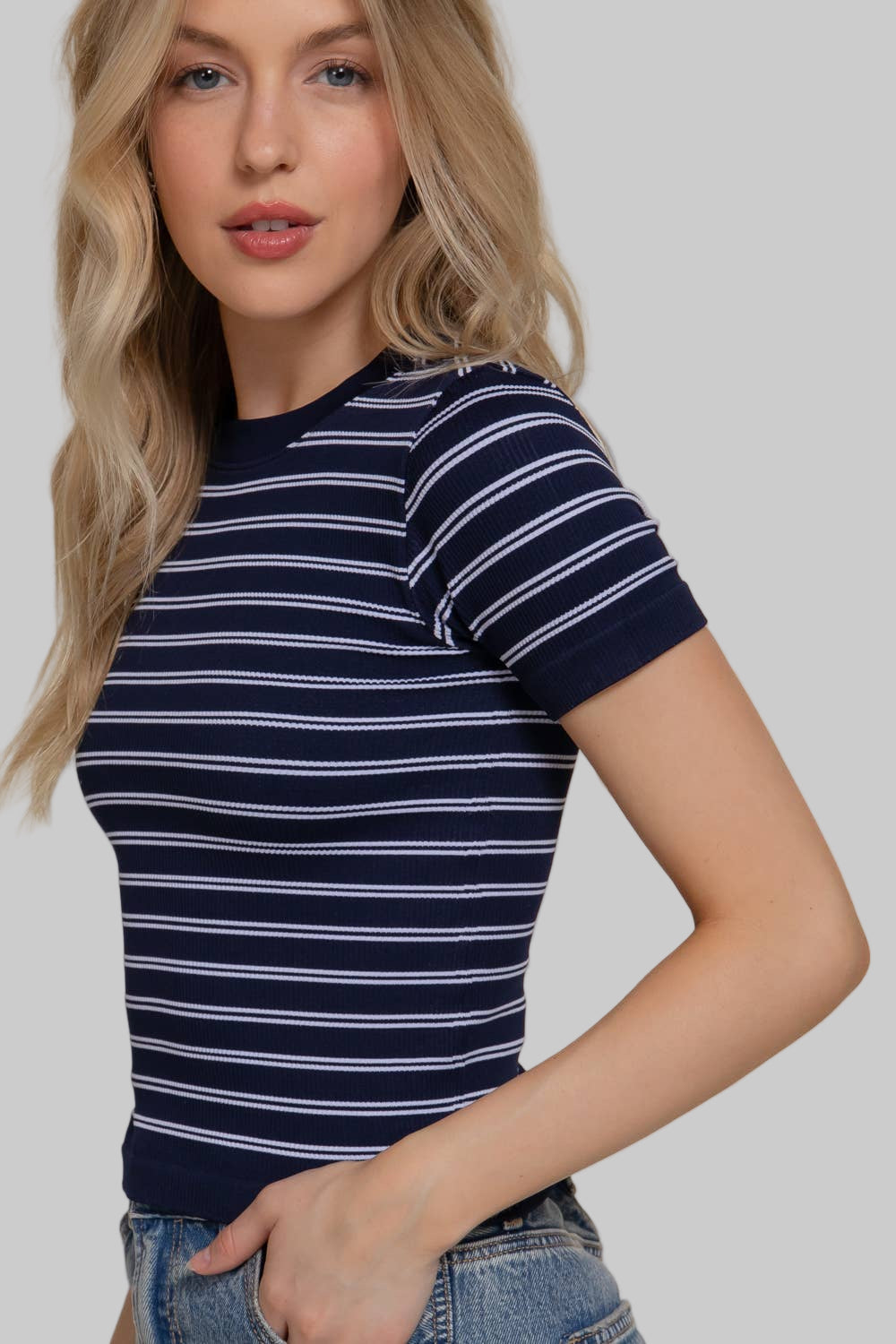 Short Sleeve Crew Neck Striped Seamless Top
