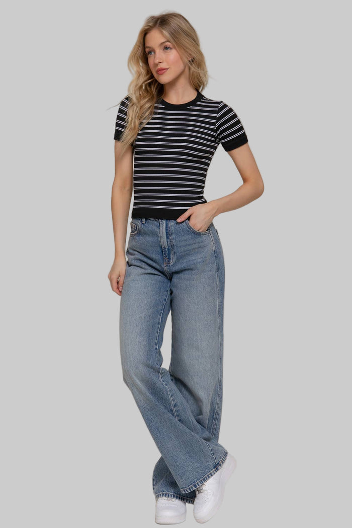 Short Sleeve Crew Neck Striped Seamless Top
